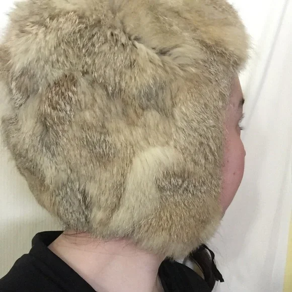 Vintage | Accessories | Vintage Blonde Fur Bonnet Winter Hat  display picture 2